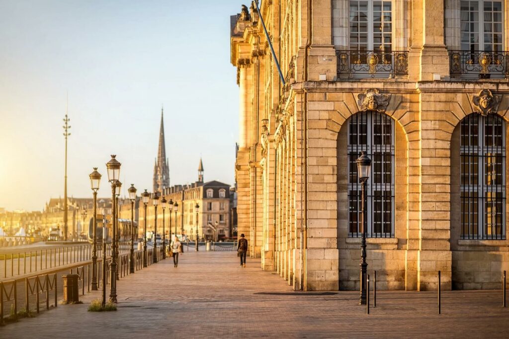 conseil-en-gestion-de-patrimoine-a-bordeaux-investir-dans-limmobilier